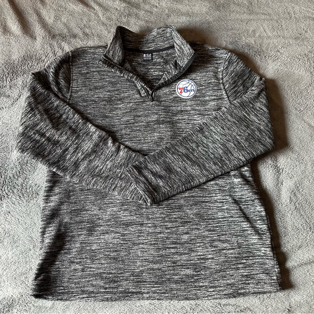 Ultra Game NBA Gray Pullover‎